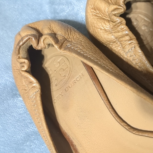 Tory Burch Reva Tumbled Logo Flats size 4.5 - Picture 4 of 10
